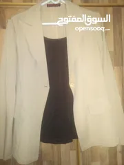  24 فستان اسود واحمر طويل مع جاكيت قصير احمر بأكمام طويلة جديد غير مستعمل ماركة H&M مقاس L بلبس 40 و42