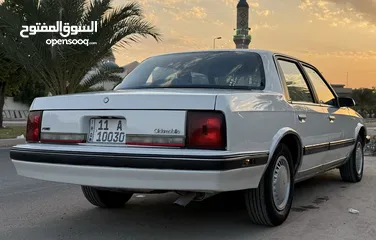  6 اولدز موبيل 1990 للبيع