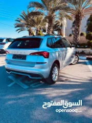  7 سياره سكودا كميك للبيع لون رمادي