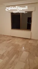  8 شقه مع روف مميزه للبيع