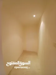  14 شقة فارغة - الشميساني - ارضي - حديقة - 300م داخلي - 100م خارجي