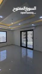  1 شقة جديدة ارضي معلق للبيع