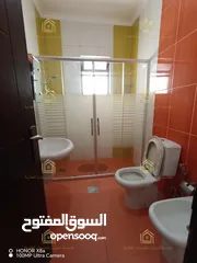  22 شقة ثالث مع روف منفصل في منطقة خلدا