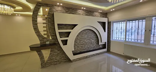  3 للبيع...شقة طابقية اربع غرف نوم في طبربور بسعر مميز جدا