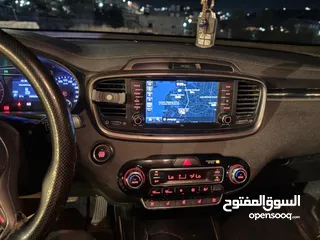  9 Kia SORENTO