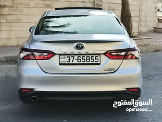  6 تويوتا كامري 2023 GLE كامله الاضافات صيانه الشركه.... قطعة مسافة 40 الف كم
