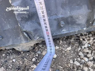  4 باب سحاب جديد ثقيل وفيه باب خدمات لقياس موجود بلصور بسعر حرق