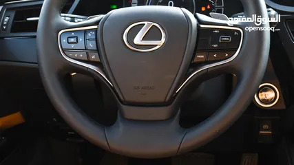  16 Lexus ES 300 Hybrid 2.5L