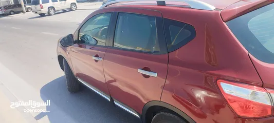  6 Nissan qsshqai 2011