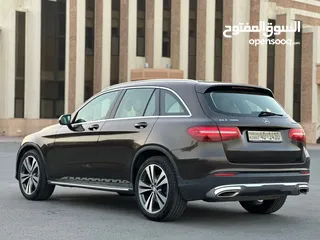  4 للبيع مرسيدس GLC300 المكينه الكبيره ( شرط الفحص )