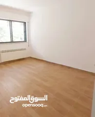  7 شقة  فارغة مميزة للأيجار في  عمان _صويفية منطقة هادئة ومخدومة ومميزة جدا.