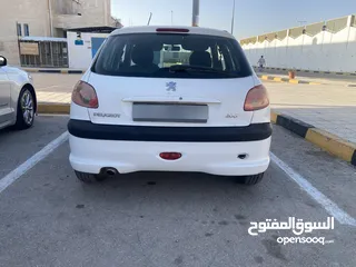  6 بيجو 206 اتوماتيك للبيع او البدل على بيكانتو حديث