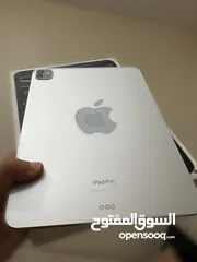  1 Ipad pro 2022 m2 256g