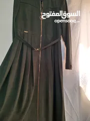  1 جلباب وفستان فخم على اللبس