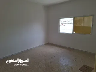  11 شقة عائليه  للايجار