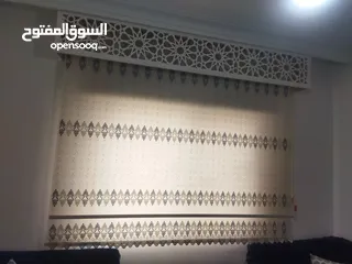  7 مجلس تفصيل خشب ابيض بحالة ممتازة جدا