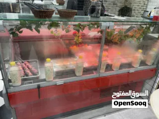  4 للبيع مطعم سوري متكامل في موقع مميز بعجمان