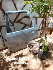  1 باب هوندا crv 1 جيب موديل 2004 مضروب للبيع