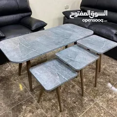  2 طاولات وسط وسيرفس متوفره  بعدة أشكال متنوعه منها مدور ومستطيل ومربع واحجام مختلفه وعده قياسات