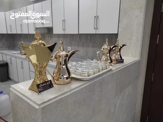  5 قهوجي وصبابين قهوه