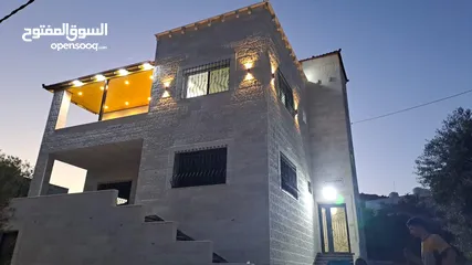  14 بيت مستقل طابق ثاني حديث مفروش حديثا للإيجار اليومي والأسبوعي والشهري للعائلات