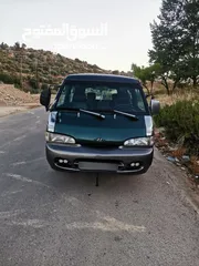  8 باص هونداي H100 لون أخضر لمتدد موديل 2002.........