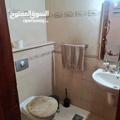 4 شقه مفروشه بالكامل للايجار