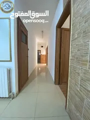  7 شقة مميزة للبيع في الجاردنز 130م مع ترسات وحديقة بسعر مغري