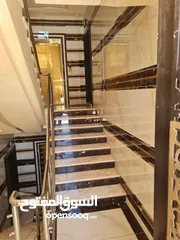  20 شقة  مع روف للبيع مساحة 225 م البنيات بالقرب من طريق المطار