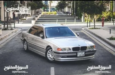  8 BMW 728 2001
