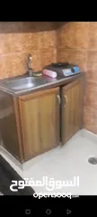  2 خلف مستشفى الحسين قرب سكن اميمه غرفه و صاله مفروش