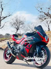  8 GSX,,1000,,R  بحالة الوكاله ومميزه وممشى قليل
