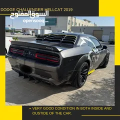  2 Dodge challenger Hellcat widebody 2019 717hp