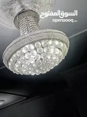  4 ثريات عدد اثنين