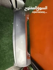  1 طمبون خلفي تويوتا بريوس 2010-2015  اصلي مستعمل ياباني بحالة جيده موضح بصور  Toyota  تPrius 2010-2015