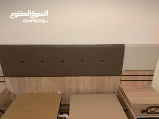  6 غرفه نوم تركي وخزانه  لون بني للبيع