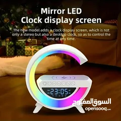  5 سماعة LED لاسلكية مع شاحن مدمج   استمتع بجودة صوت رائعة وإضاءة LED ملونة تضفي لمسة عصرية على أ