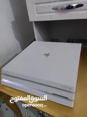  3 بلي ستيشن 4 برو ps4 pro  للبيع