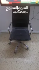  1 كرسي مكتب للبيع بحاجت تنجيد