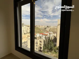  30 شقة مميزة بإطلالة جميله بمساحة مميزة 148م طابق اول بتشطيبات فخمه