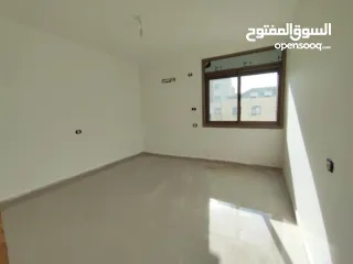  9 روف سوبر ديلوكس للبيع في الريحان مع إطلالة خيالية