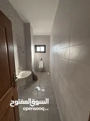  7 شقة جديدة مميزة في الخليل طريق واد الهرية بمساحة 165 متر جاهزة للسكن البيع من المالك مباشرة