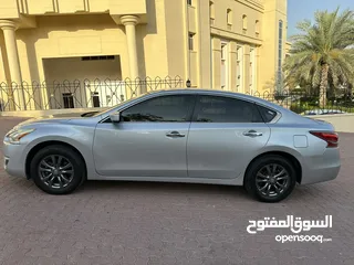  3 Nissan Altima 2015 (Oman Car) in Excellent condition Low Km