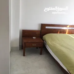  1 سرير بلوط مزدوج