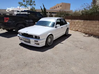  1 Bmw e30 بوز نمر للبيع