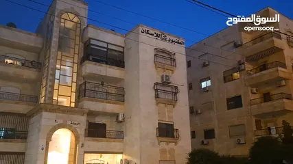  1 شقة طابق رابع مساحة 140م للبيع في عمان - الكرسي