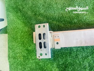  8 جسر امامي واجهة تويوتا بريوس 2010-2015  جسر بين شواصي الاماميه تويوتا بريوس 2010/2015 مستعمل اصلي