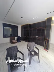  11 فيلا للبيع