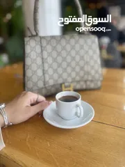  1 ادارة صفحات التواصل الاجتماعي للمحلات التجاريه  سرعة الرد وسرعة جذب الزبون لعرض اي بضاعه تجاريه