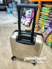  8 شنتة حمل قطط مع باسورد ، بتوسع 3 قطط قوية و بتتحمل ضد الكسر ، حتى بتقدر تعتمدها شخصي عالعقبة